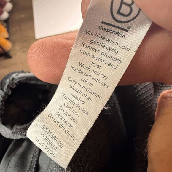 Athleta Girls Play More 3" Camo Drawstring Athletic Shorts Black Size Large - Picture 6 of 9